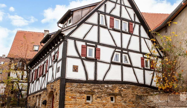 Vorschau von Neue Heiztechnik in altem Fachwerkhaus